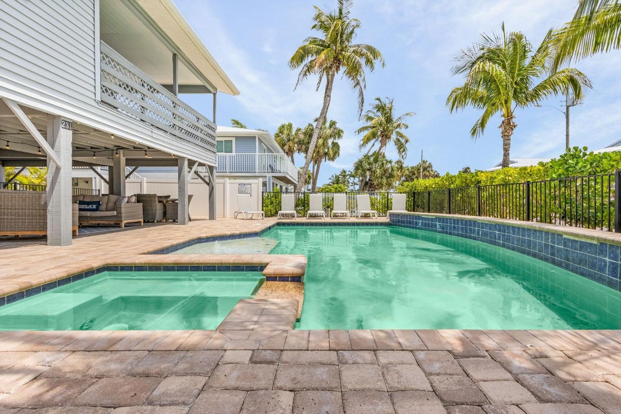 Shells N Sunshine! Getaway Destination Just Minutes From The White Sandy Beaches Of Fort Myers! Home Fort Myers Beach Exterior foto